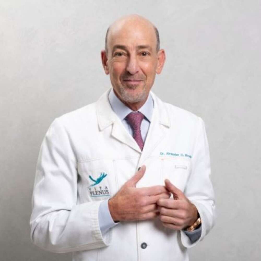 Portrait Dr. Alexander O. Krouham